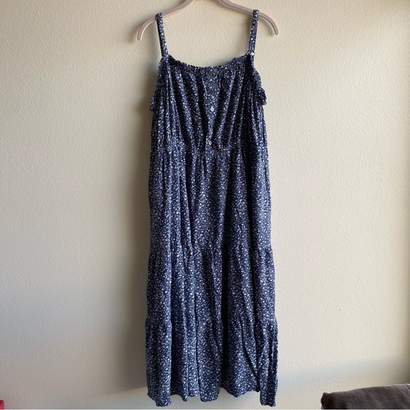 Universal Thread Blue Floral Maxi Dress - Picture 6 of 16